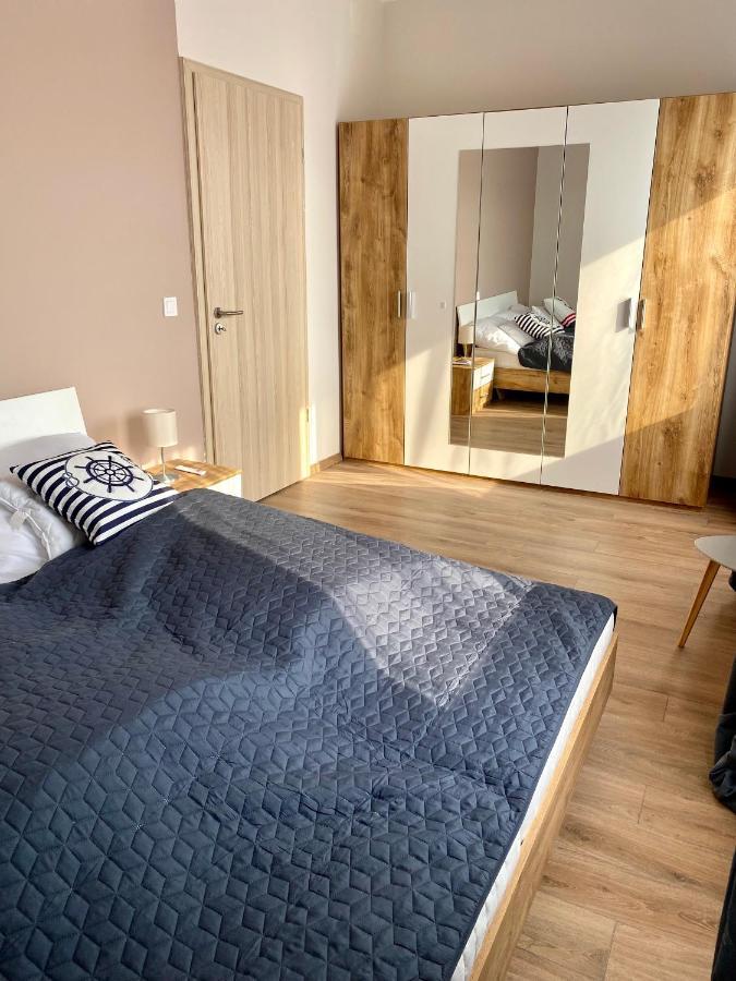 Azur Panorama Apartman อัลโชเอิร์ช ภายนอก รูปภาพ