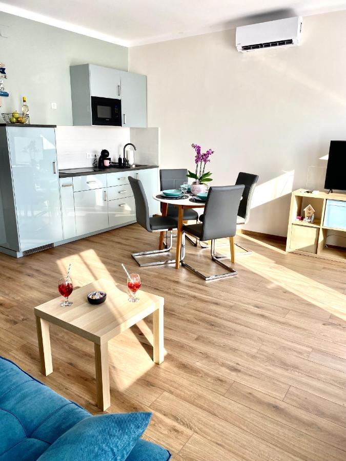 Azur Panorama Apartman อัลโชเอิร์ช ภายนอก รูปภาพ