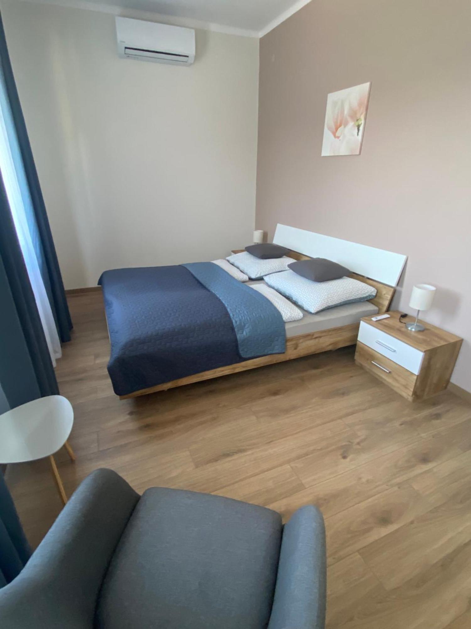 Azur Panorama Apartman อัลโชเอิร์ช ภายนอก รูปภาพ