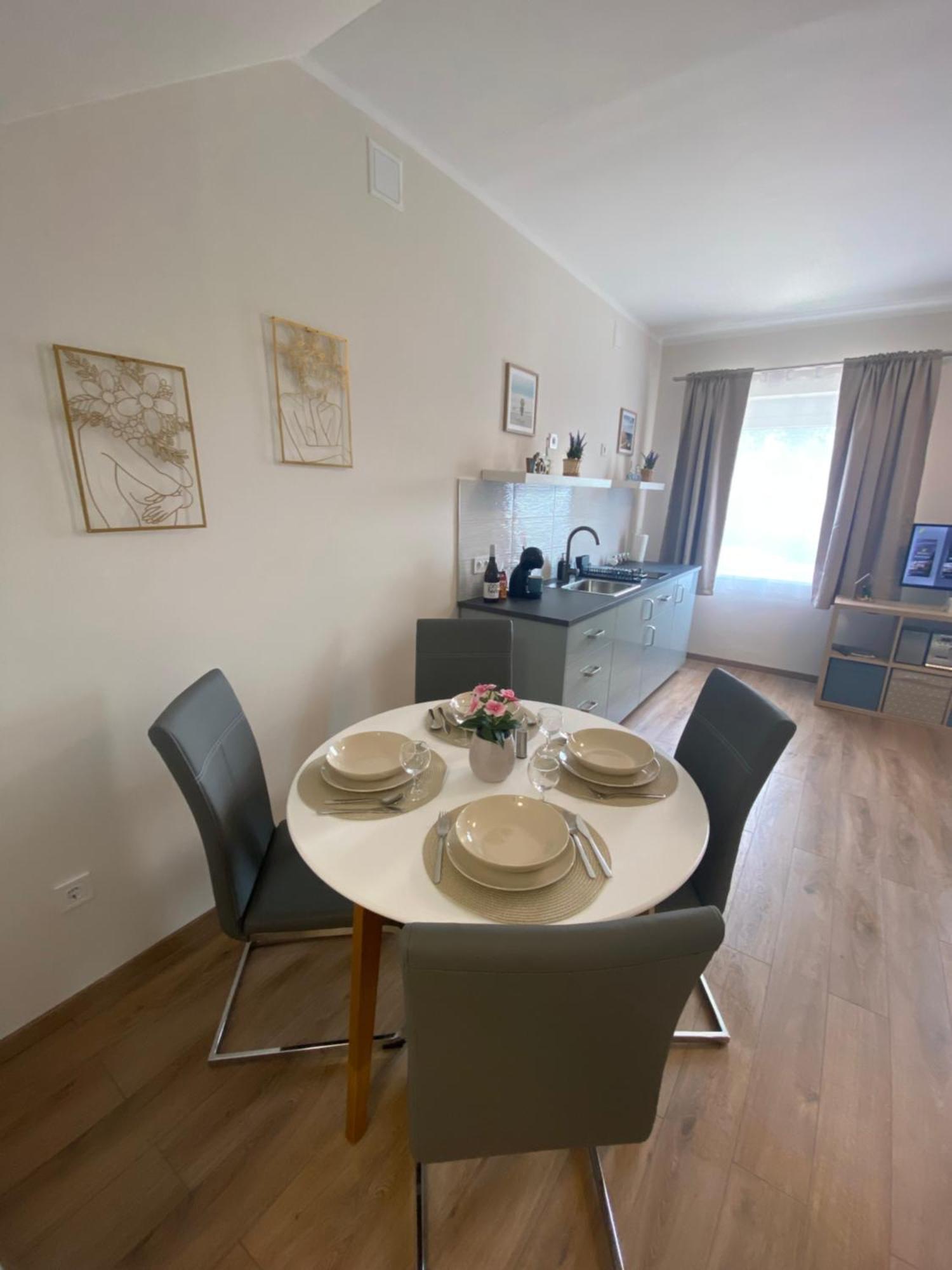 Azur Panorama Apartman อัลโชเอิร์ช ภายนอก รูปภาพ