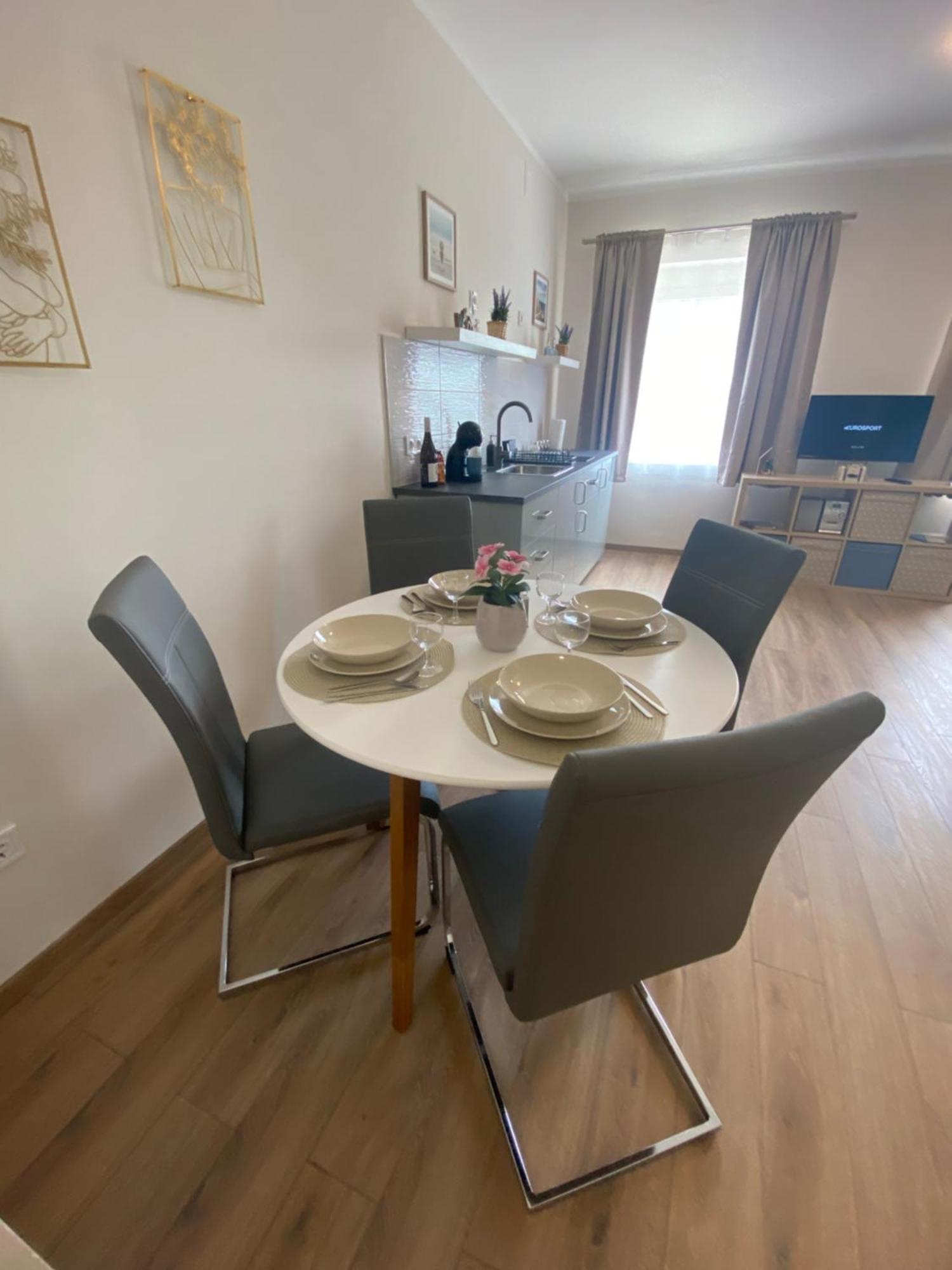 Azur Panorama Apartman อัลโชเอิร์ช ภายนอก รูปภาพ